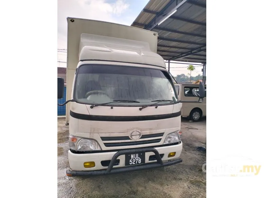 2010 Hino 300 Series XZU413R-HKMMB3 Lorry