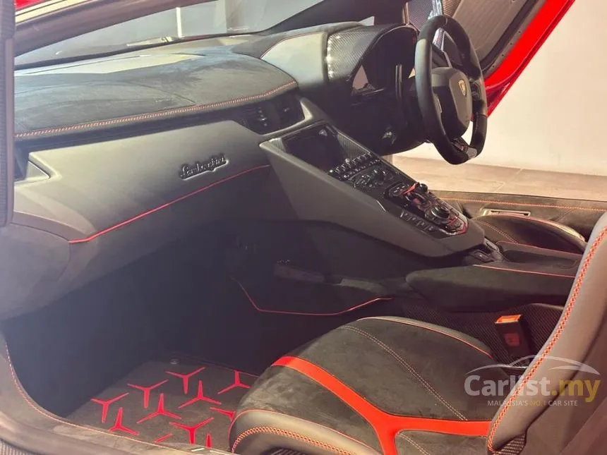 2019 Lamborghini Aventador SVJ Coupe