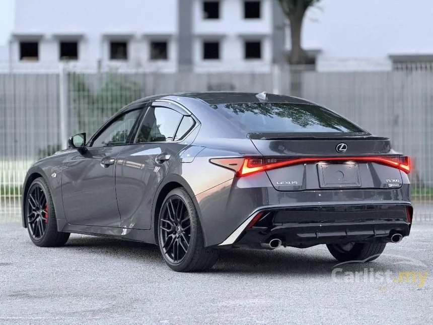 2022 Lexus IS 300 F Sport Sedan