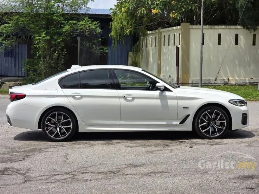2023 BMW 530e M Sport Sedan