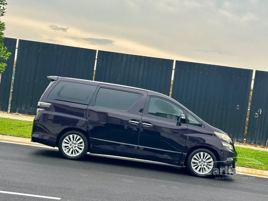 2013 Toyota Vellfire VL MPV