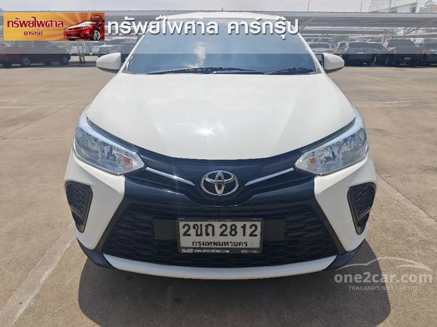 2022 Toyota YARIS Entry Hatchback