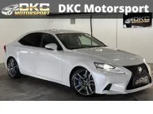 2014 Lexus IS 250 2.5 Luxury Sedan / AROUND 204 HP / LED DAYTIME RUNNUNG LIGHTS / FRONT FOG LAMPS / LEATHER SEATS / ABS BRAKING SYSTEM /REVERSE CAMERA