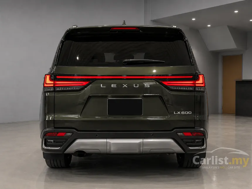 2024 Lexus LX 600 7 seater SUV