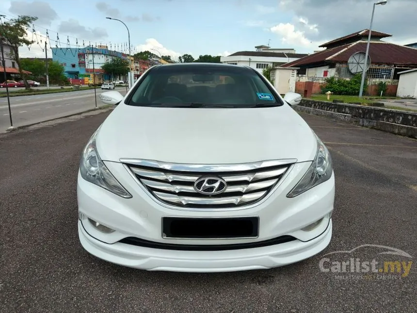 1999 Hyundai Sonata GLS Sedan
