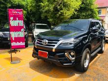 2017 Toyota Fortuner 2.4 (ปี 15-18) V SUV AT