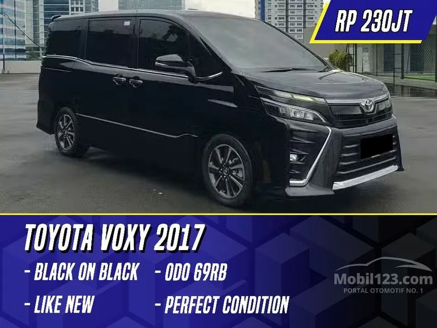 2017 Toyota Voxy MPV