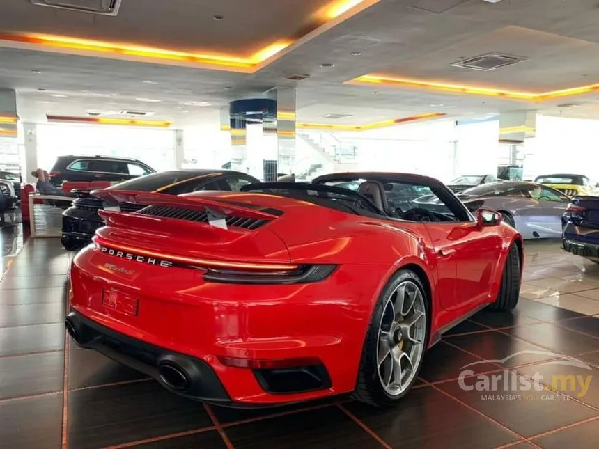 2022 Porsche 911 Turbo S Coupe