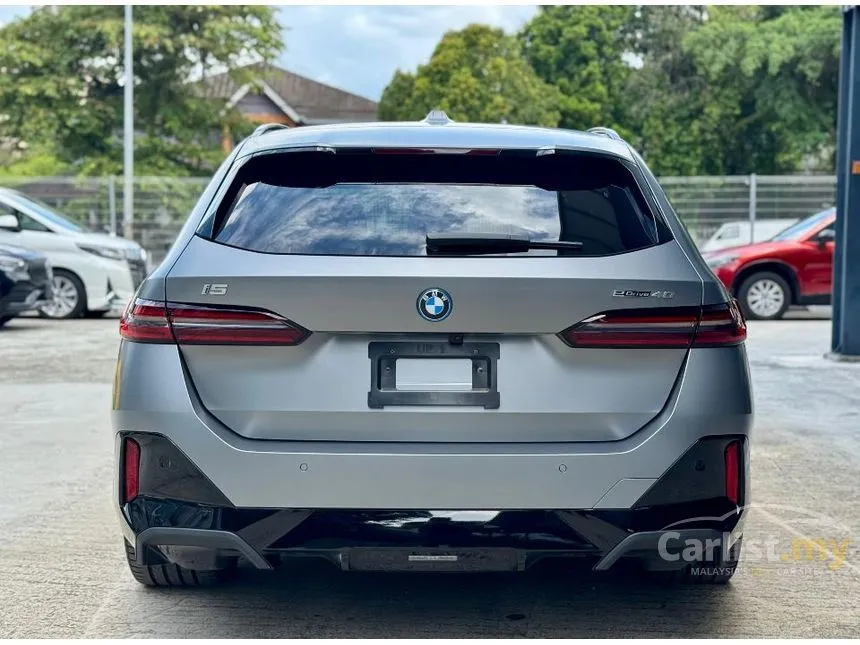 2024 BMW i5 eDrive40 M Sport Sedan