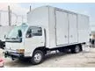 Used NISSAN UD YU41H5 BOX 17FT #8893 5000KG LORRY - KAWAN - Cars for sale