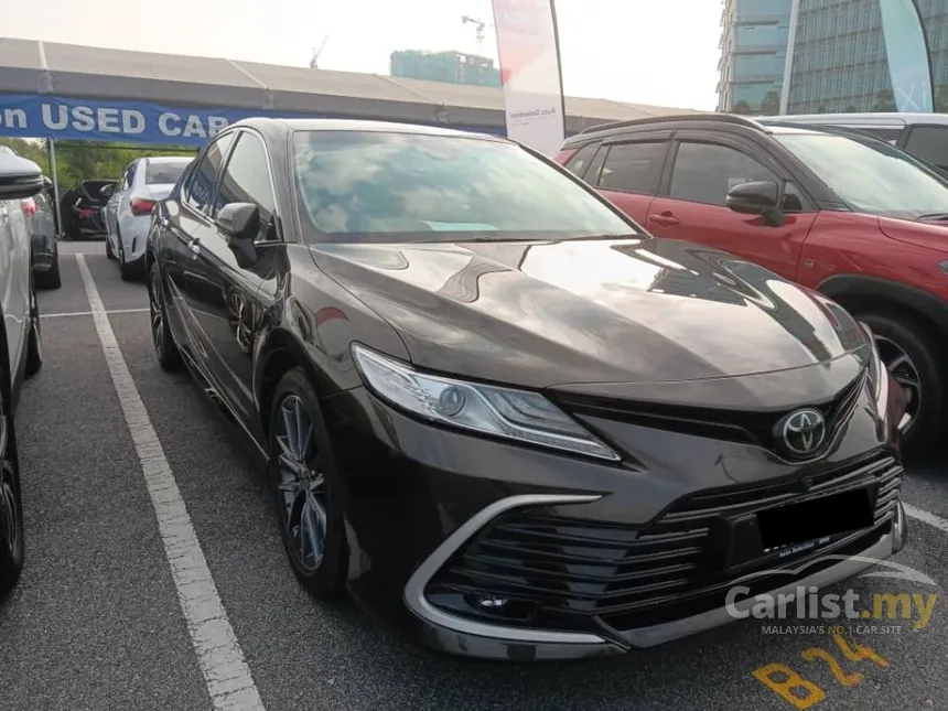 2023 Toyota Camry V Sedan