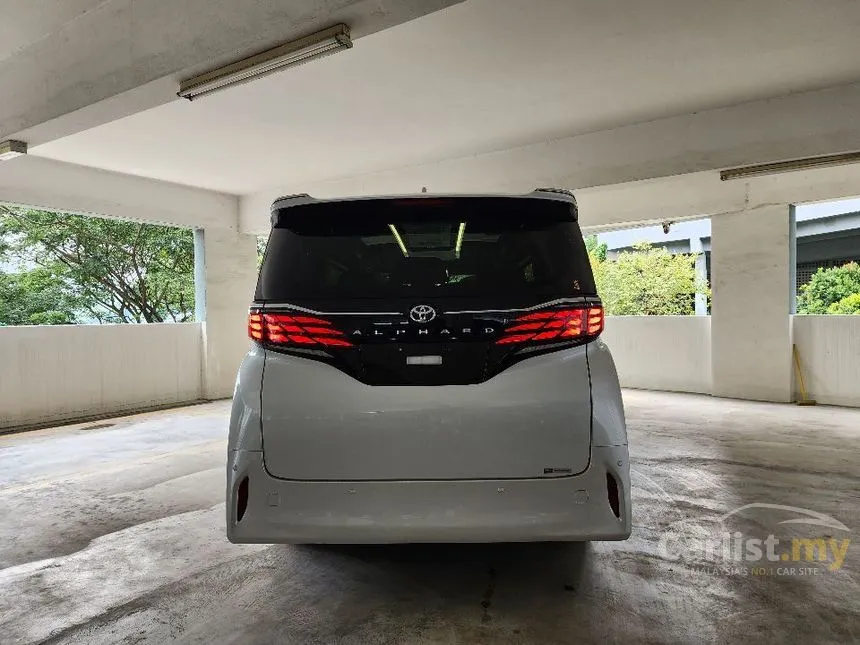 2024 Toyota Alphard Z 7-Seater MPV