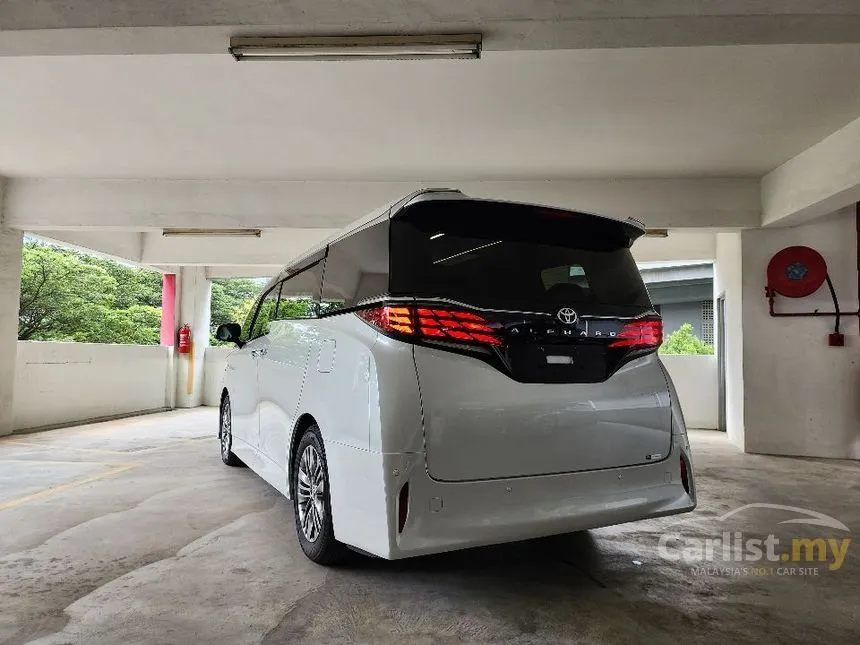 2024 Toyota Alphard Z 7-Seater MPV