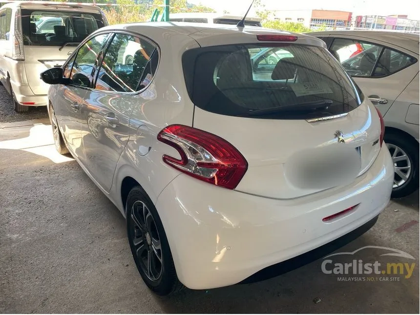 2013 Peugeot 208 Allure Hatchback