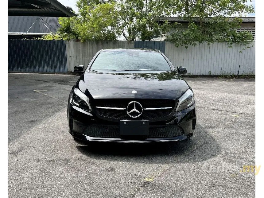 2017 Mercedes-Benz A180 Urban Line Hatchback