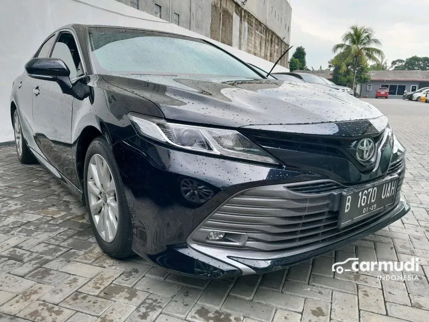 2019 Toyota Camry V Sedan