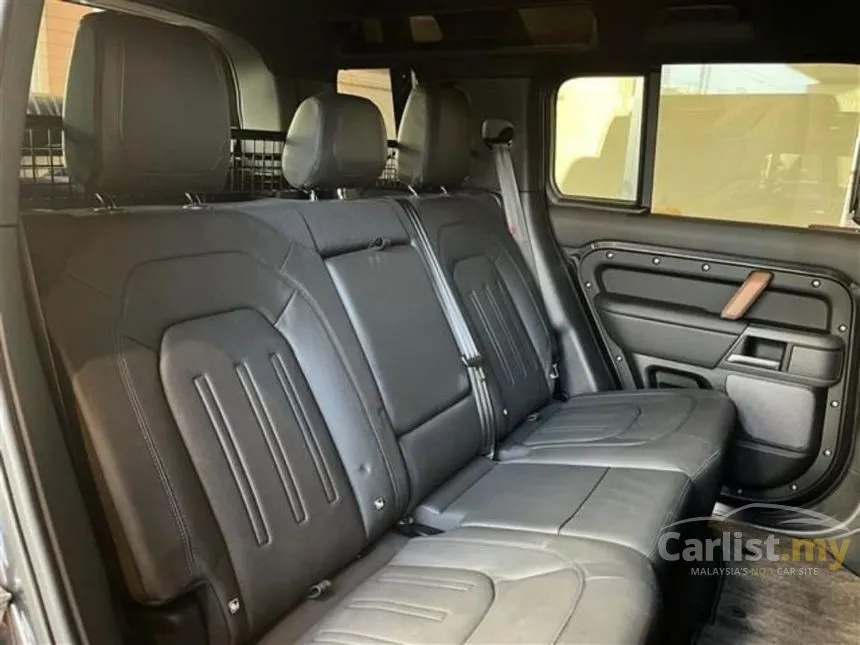 2024 Land Rover Defender 110 D300 X SUV