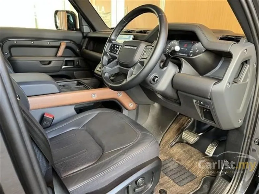2024 Land Rover Defender 110 D300 X SUV