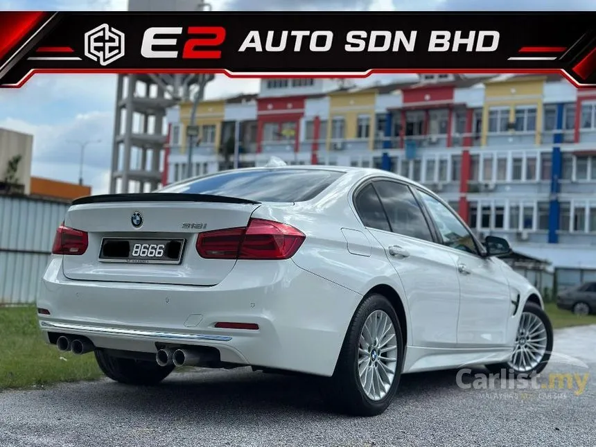 2017 BMW 318i Luxury Sedan