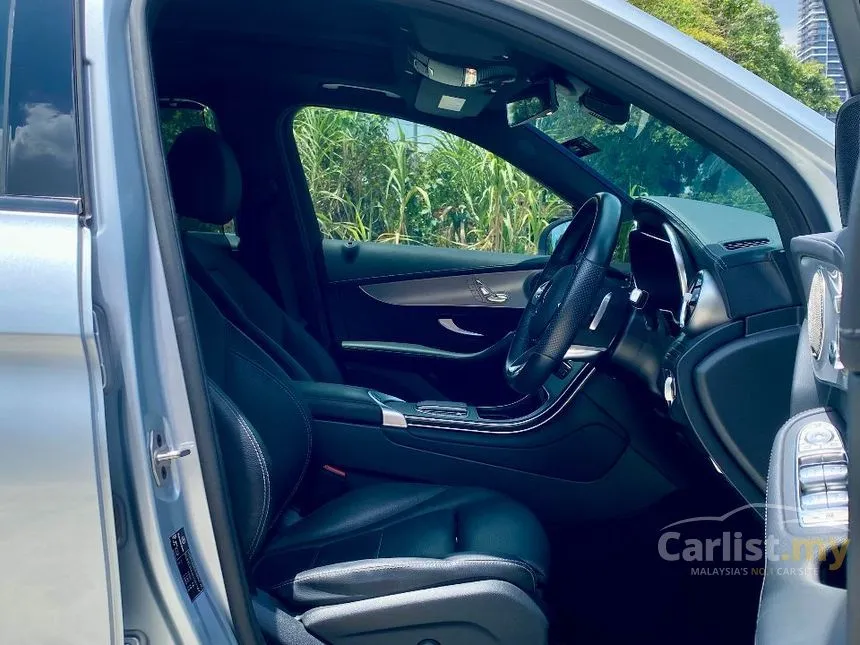 2022 Mercedes-Benz GLC300 4MATIC AMG Line SUV
