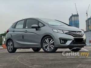 2016 Honda Jazz 1.5 V Hatchback