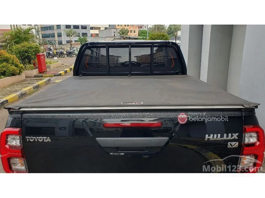 2025 Toyota Hilux V Double Cab 4X4 Pickup