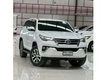 2015 Toyota FORTUNER 2.8 (ปี 15-25) V 4WD SUV