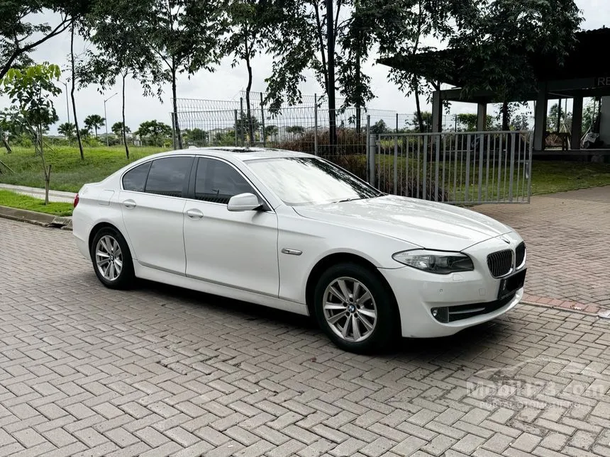 Jual Mobil BMW 520i 2011 Luxury 2.0 di DKI Jakarta Automatic Sedan Putih Rp 205.000.000