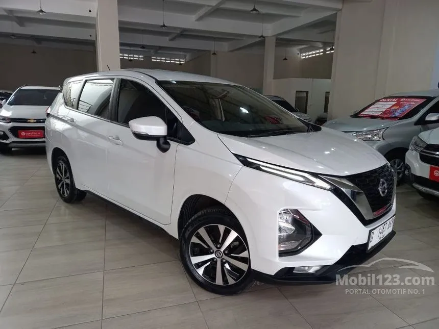 Jual Mobil Nissan Livina 2022 VE 1.5 di Jawa Barat Automatic Wagon Putih Rp 198.000.000
