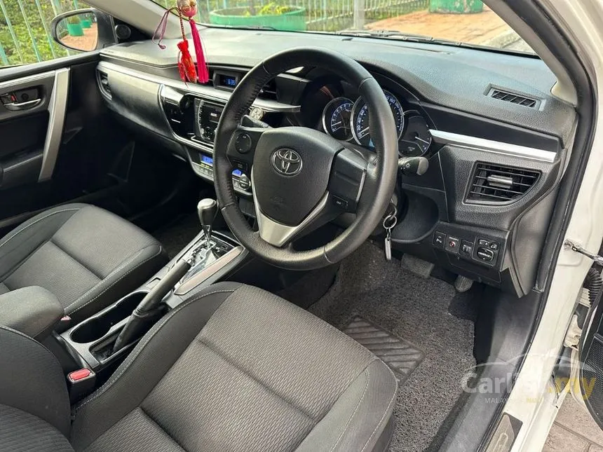 2015 Toyota Corolla Altis E Sedan