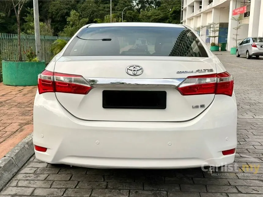 2015 Toyota Corolla Altis E Sedan