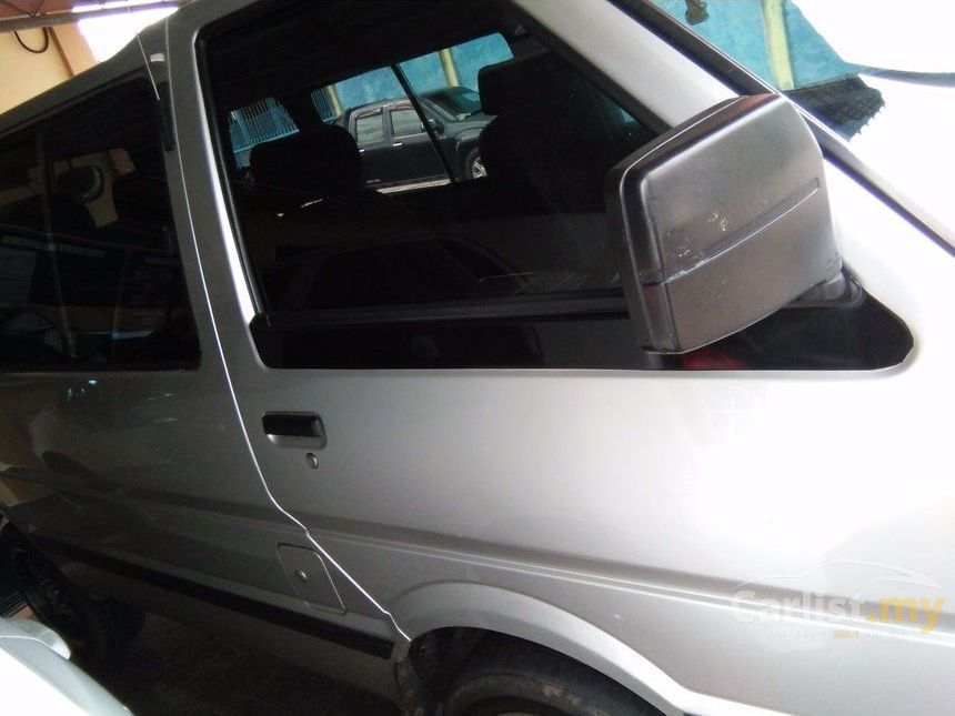 2005 Nissan Vanette Elite Van