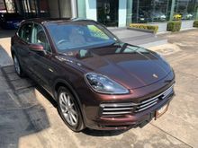 2018 Porsche Cayenne 3.0 E-Hybrid SUV AT