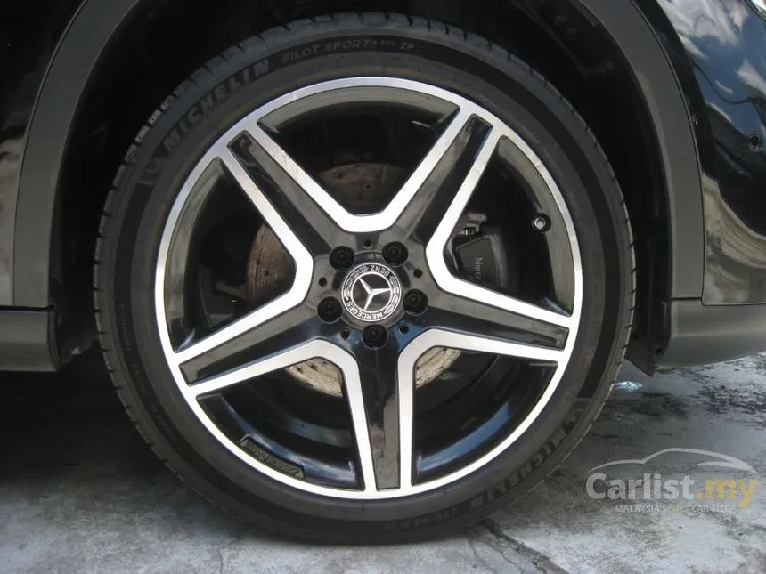 2017 Mercedes-Benz GLA250 4MATIC AMG Line SUV