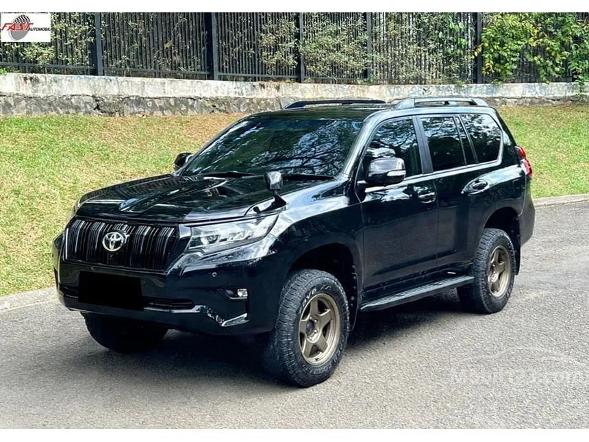 2010 Toyota Land Cruiser Prado TX SUV