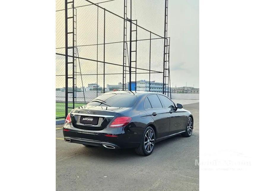 2016 Mercedes-Benz E300 Avantgarde Sedan