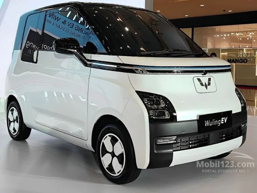 Jual Mobil Wuling Air EV 2025 Long Range di DKI Jakarta Automatic Hatchback Lainnya Rp 235.000.000