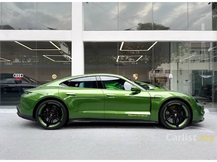 2021 Porsche Taycan Turbo S Sedan