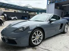 2017 Porsche 718 2.0 Cayman Coupe / 1 Owner / Tip Top Condition / Low Mileage