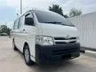 Used Toyota HIACE 2.5 WINDOW (M) CAN LOAN OR CASH CARRY/ MANUAL 5 SPEED/ NATURALLY ASPIRATED (NA)/REAR WHEEL DRIVE