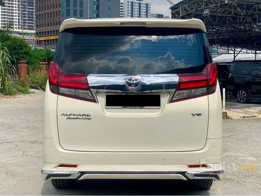 2017 Toyota Alphard Executive Lounge MPV