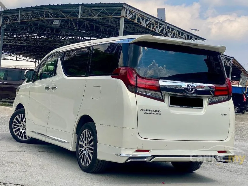 2017 Toyota Alphard Executive Lounge MPV