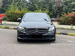 2019 Mercedes-Benz E300 2.0 Avantgarde SportStyle Sedan