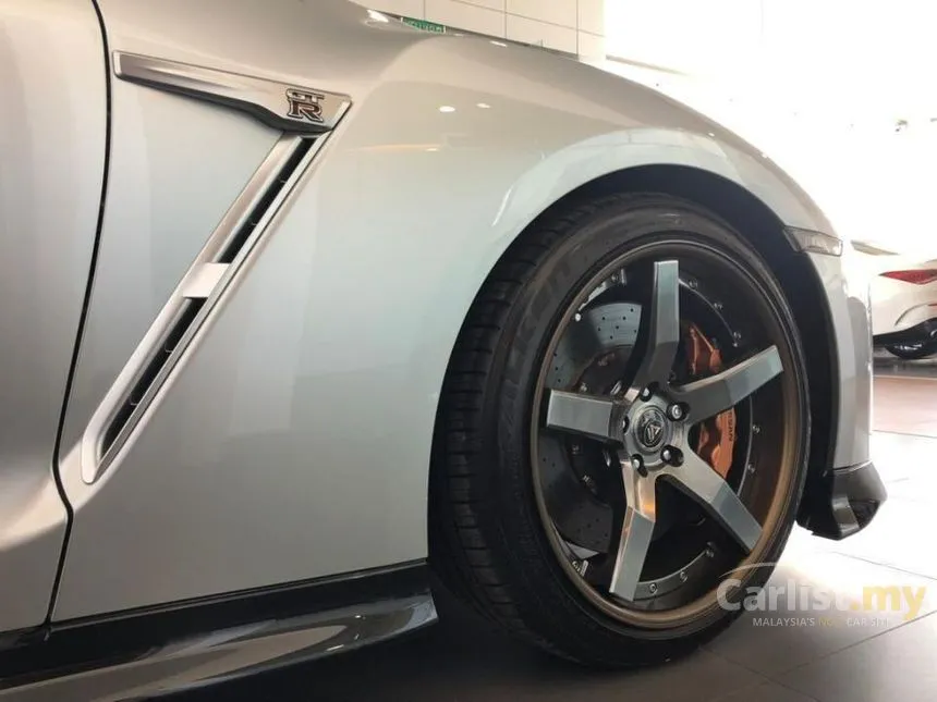 2019 Nissan GT-R Premium Edition Coupe