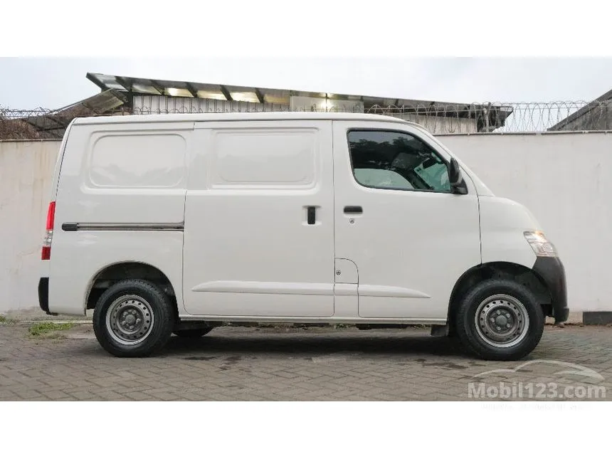 2024 Daihatsu Gran Max Blind Van AC Van