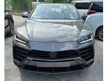 2022 Lamborghini Urus 4.0 SUV Unregistered with Akrapovic Exhaust