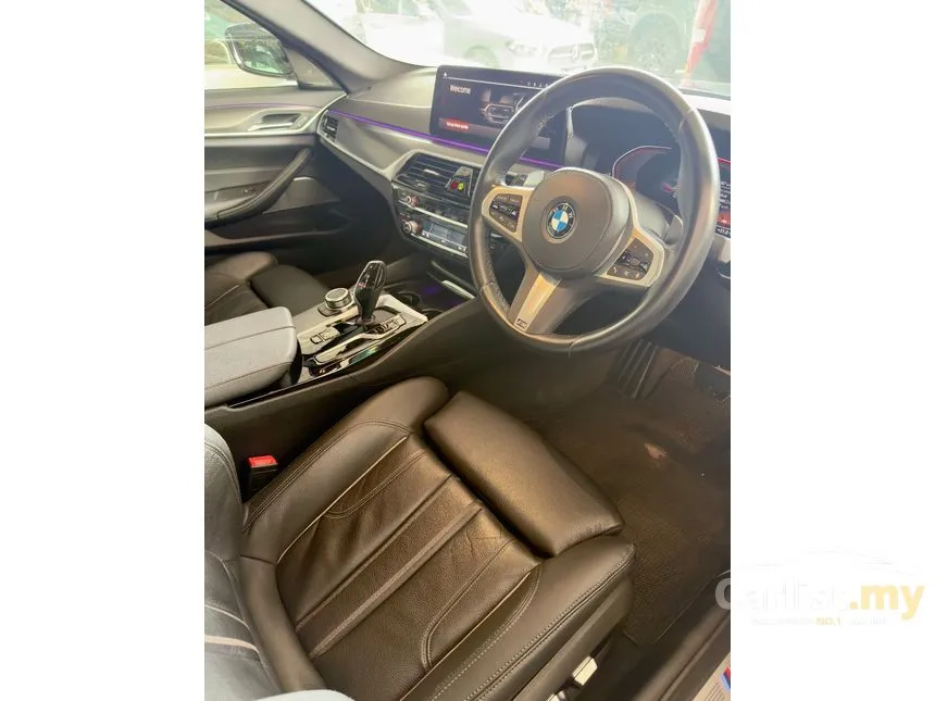 2022 BMW 530i M Sport Sedan