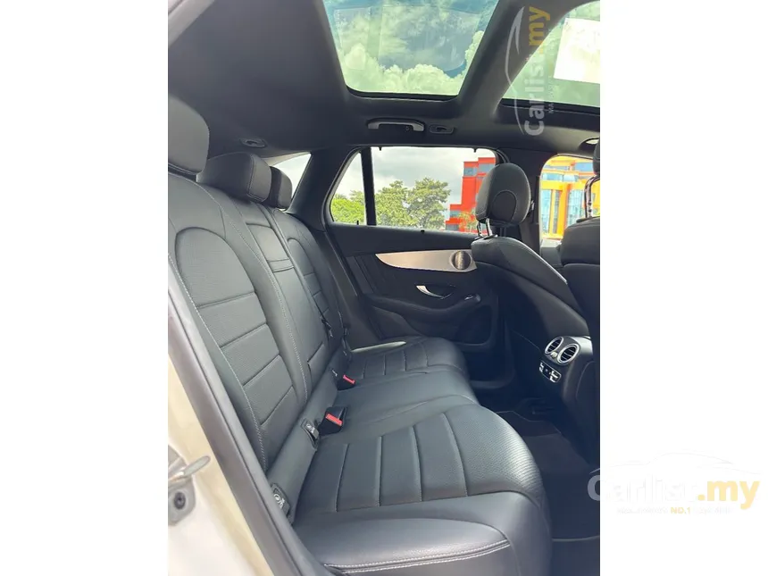 2022 Mercedes-Benz GLC300 4MATIC AMG Line SUV