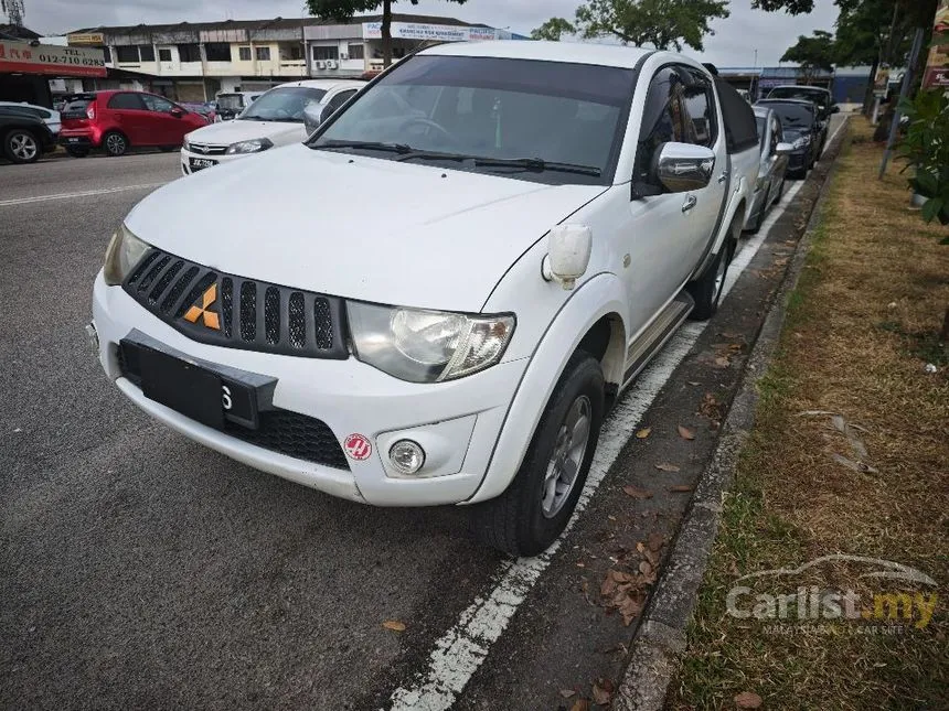 2011 Mitsubishi Triton Standard Dual Cab 4X4 Pickup