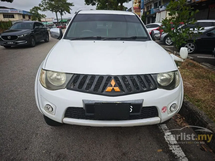 2011 Mitsubishi Triton Standard Dual Cab 4X4 Pickup